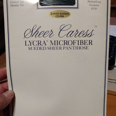 JC Penney Sheer Caress Almost Opaque Celery Pantyhose Control Top Reinforced Toe